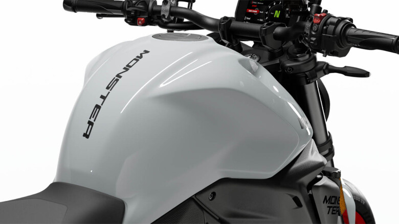 Ducati Monster Plus (26MY)